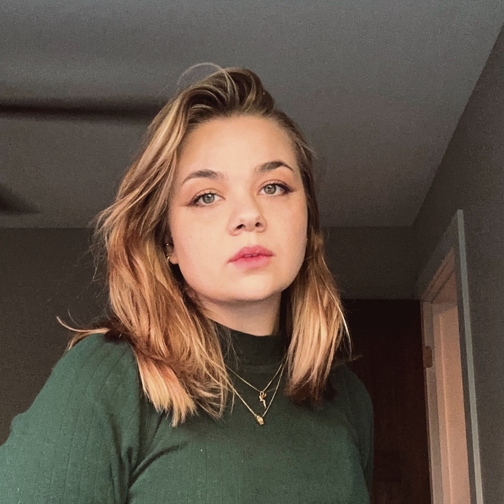 Meet your Posher, Leila